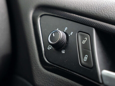 Volkswagen Golf 2.0 Golf GTi Performance 5dr 19