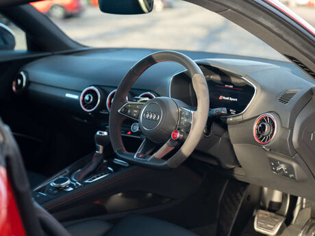 Audi TT 2.5 TT RS Vorsprung TFSI Quattro Semi-Auto 4WD 3dr 11