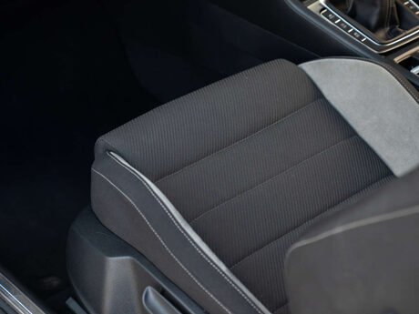 Volkswagen Golf 2.0 Golf R 4WD 3dr 15