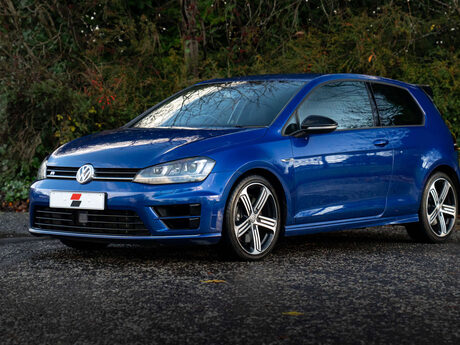 Volkswagen Golf 2.0 Golf R 4WD 3dr 1