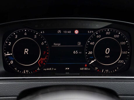 Volkswagen Golf 2.0 Golf R TSi 4Motion Semi-Auto 4WD 5dr 19