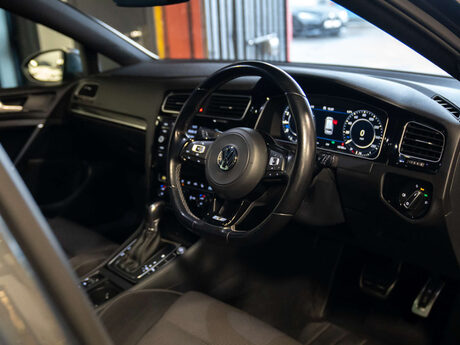 Volkswagen Golf 2.0 Golf R TSi 4Motion Semi-Auto 4WD 5dr 13