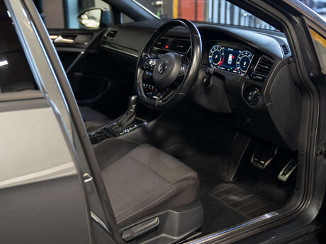 Volkswagen Golf 2.0 Golf R TSi 4Motion Semi-Auto 4WD 5dr 11