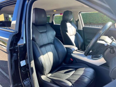 Land Rover Range Rover Evoque 2.0 TD4 SE SUV 5dr Diesel Manual 4WD Euro 6 (s/s) (180 ps) 3
