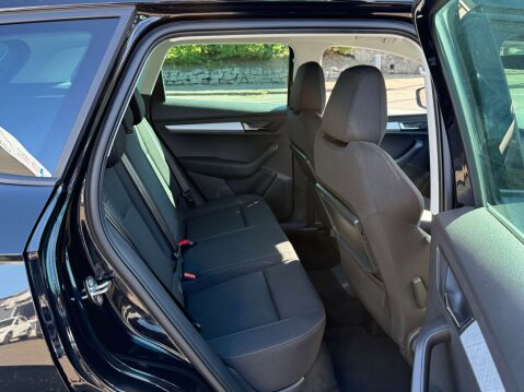 Skoda Karoq 1.5 TSI ACT SE Drive SUV 5dr Petrol DSG Euro 6 (s/s) (150 ps) 16