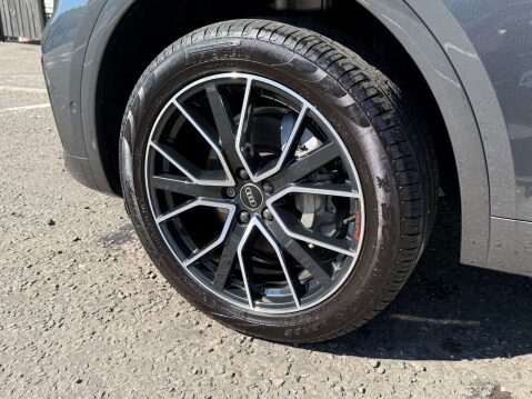 Audi Q5 2.0 Q5 Black Edition 40TDI MHEV Quattro SA 4WD 5dr 30