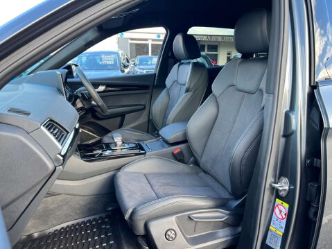 Audi Q5 2.0 Q5 Black Edition 40TDI MHEV Quattro SA 4WD 5dr 14