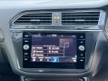 Volkswagen Tiguan 2.0 Tiguan R-Line TSi 4Motion Semi-Auto 4WD 5dr 30