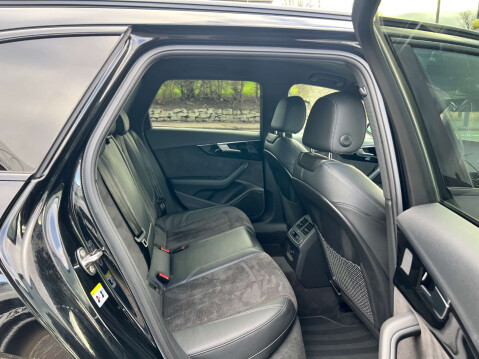 Audi A4 2.0 A4 Black Edition 35 TFSI 5dr 17