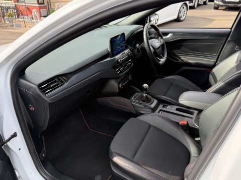 Ford Focus 1.0 Focus ST-Line X 5dr 16