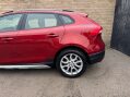 Volvo V40 2.0 V40 Cross Country Professional D2 5dr 17