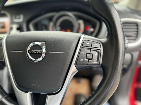 Volvo V40 2.0 V40 Cross Country Professional D2 5dr 44