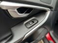 Volvo V40 2.0 V40 Cross Country Professional D2 5dr 62