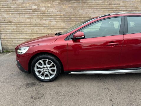 Volvo V40 2.0 V40 Cross Country Professional D2 5dr 15