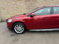 Volvo V40 2.0 V40 Cross Country Professional D2 5dr 15