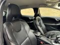 Volvo V40 2.0 V40 Cross Country Professional D2 5dr 39