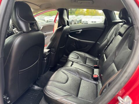 Volvo V40 2.0 V40 Cross Country Professional D2 5dr 69