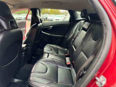 Volvo V40 2.0 V40 Cross Country Professional D2 5dr 70