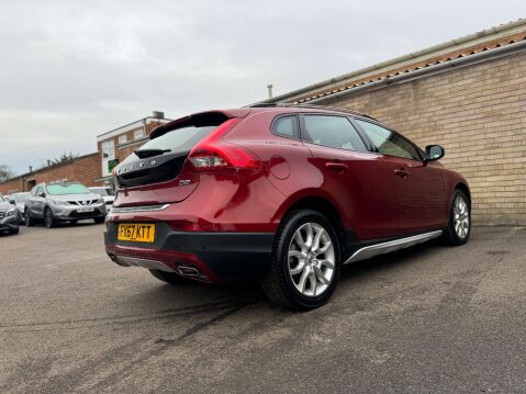 Volvo V40 2.0 V40 Cross Country Professional D2 5dr 26