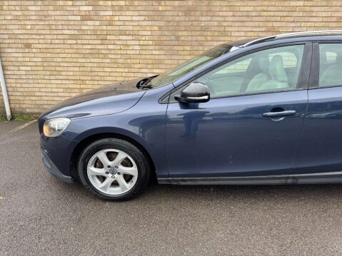 Volvo V40 1.6 V40 Cross Country SE D2 5dr 16