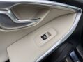 Volvo V40 1.6 V40 Cross Country SE D2 5dr 69