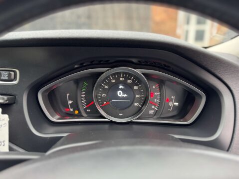 Volvo V40 1.6 V40 Cross Country SE D2 5dr 51