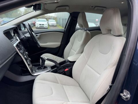 Volvo V40 1.6 V40 Cross Country SE D2 5dr 74