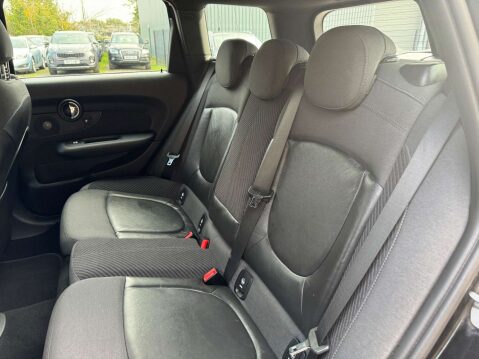 Mini Clubman 2.0 Clubman Cooper D Auto 6dr 93