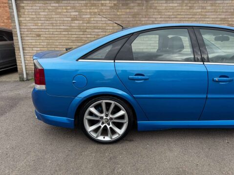 Vauxhall Vectra 2.8 Vectra VXR 5dr 29