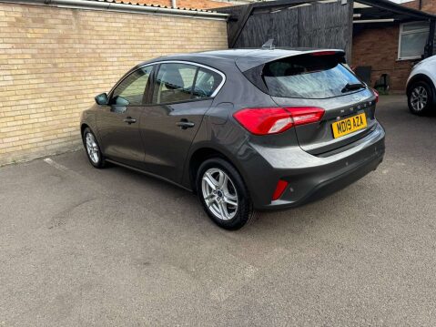 Ford Focus 1.5 Focus Zetec TDCI 5dr 21