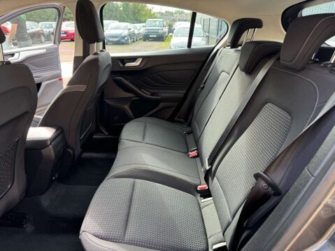 Ford Focus 1.5 Focus Zetec TDCI 5dr 73