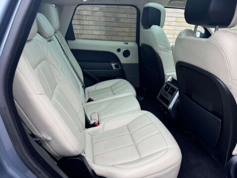 Land Rover Range Rover Sport 3.0 Range Rover Sport HSE SDV6 Auto 4WD 5dr 90