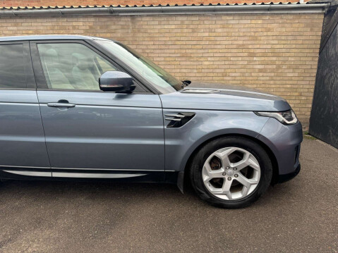 Land Rover Range Rover Sport 3.0 Range Rover Sport HSE SDV6 Auto 4WD 5dr 27