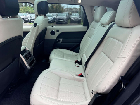 Land Rover Range Rover Sport 3.0 Range Rover Sport HSE SDV6 Auto 4WD 5dr 82