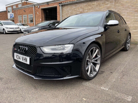 Audi A4 4.2 RS 4 FSI Quattro Auto 4WD 5dr 9