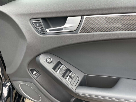 Audi A4 4.2 RS 4 FSI Quattro Auto 4WD 5dr 35