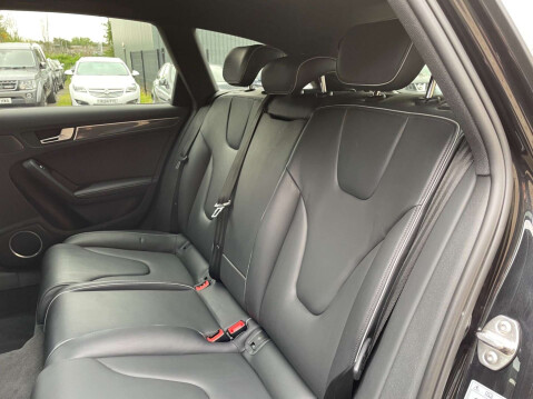 Audi A4 4.2 RS 4 FSI Quattro Auto 4WD 5dr 72