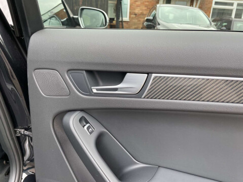 Audi A4 4.2 RS 4 FSI Quattro Auto 4WD 5dr 74