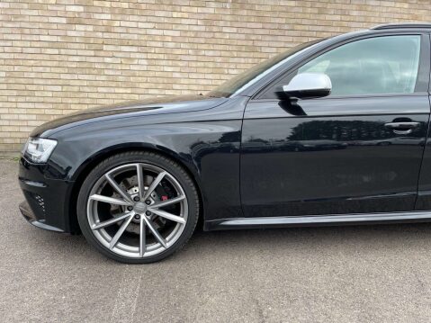 Audi A4 4.2 RS 4 FSI Quattro Auto 4WD 5dr 14