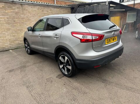 Nissan Qashqai 1.5 Qashqai N-Connecta dCi 5dr 23