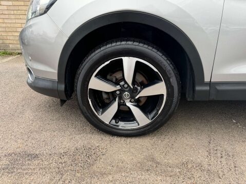 Nissan Qashqai 1.5 Qashqai N-Connecta dCi 5dr 18