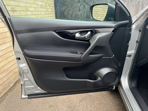 Nissan Qashqai 1.5 Qashqai N-Connecta dCi 5dr 67