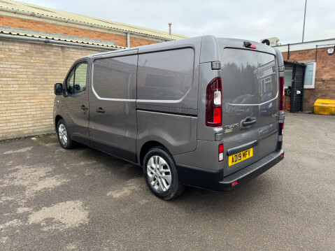 Renault Trafic 1.6 Trafic SL27 Sport Nav dCi 24
