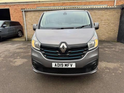 Renault Trafic 1.6 Trafic SL27 Sport Nav dCi 8