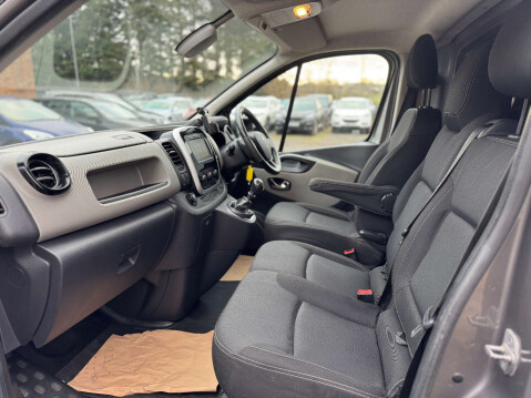 Renault Trafic 1.6 Trafic SL27 Sport Nav dCi 71