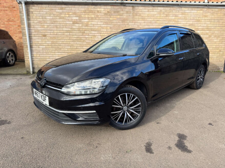 Volkswagen Golf 2.0 Golf SE Nav TDI BlueMotion Technology 5dr