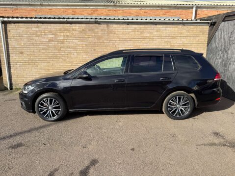 Volkswagen Golf 2.0 Golf SE Nav TDI BlueMotion Technology 5dr 15