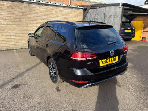 Volkswagen Golf 2.0 Golf SE Nav TDI BlueMotion Technology 5dr 22