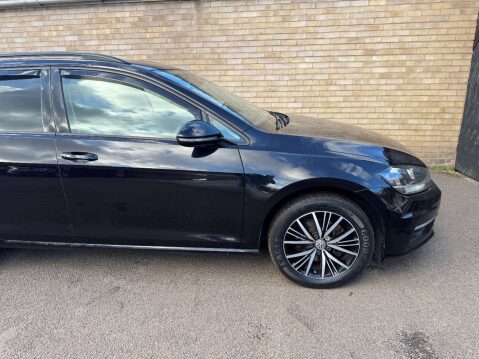 Volkswagen Golf 2.0 Golf SE Nav TDI BlueMotion Technology 5dr 29