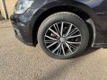 Volkswagen Golf 2.0 Golf SE Nav TDI BlueMotion Technology 5dr 17
